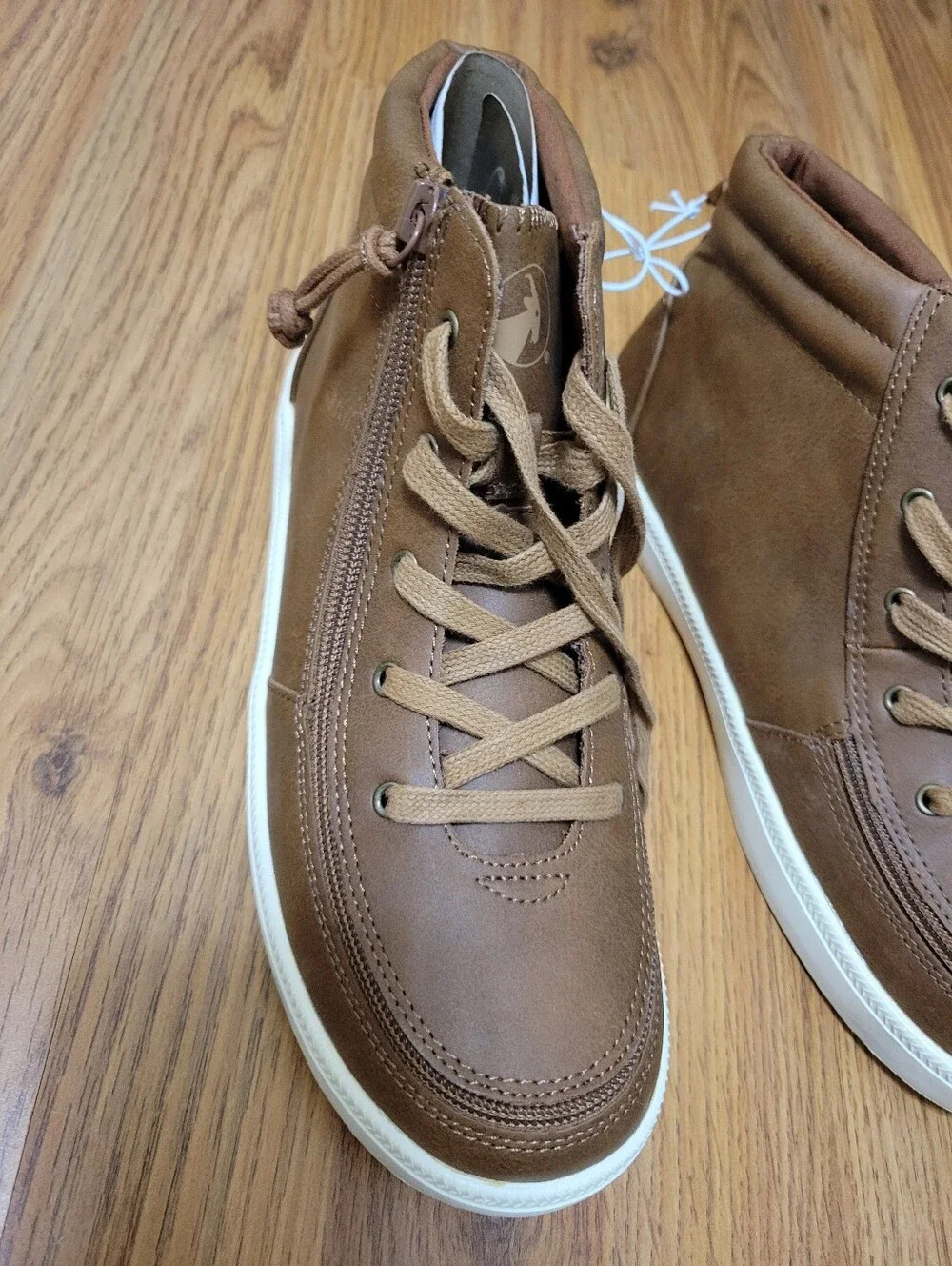 Nwt Billy Shoes Boys Brown Zipup High Top Sneakers